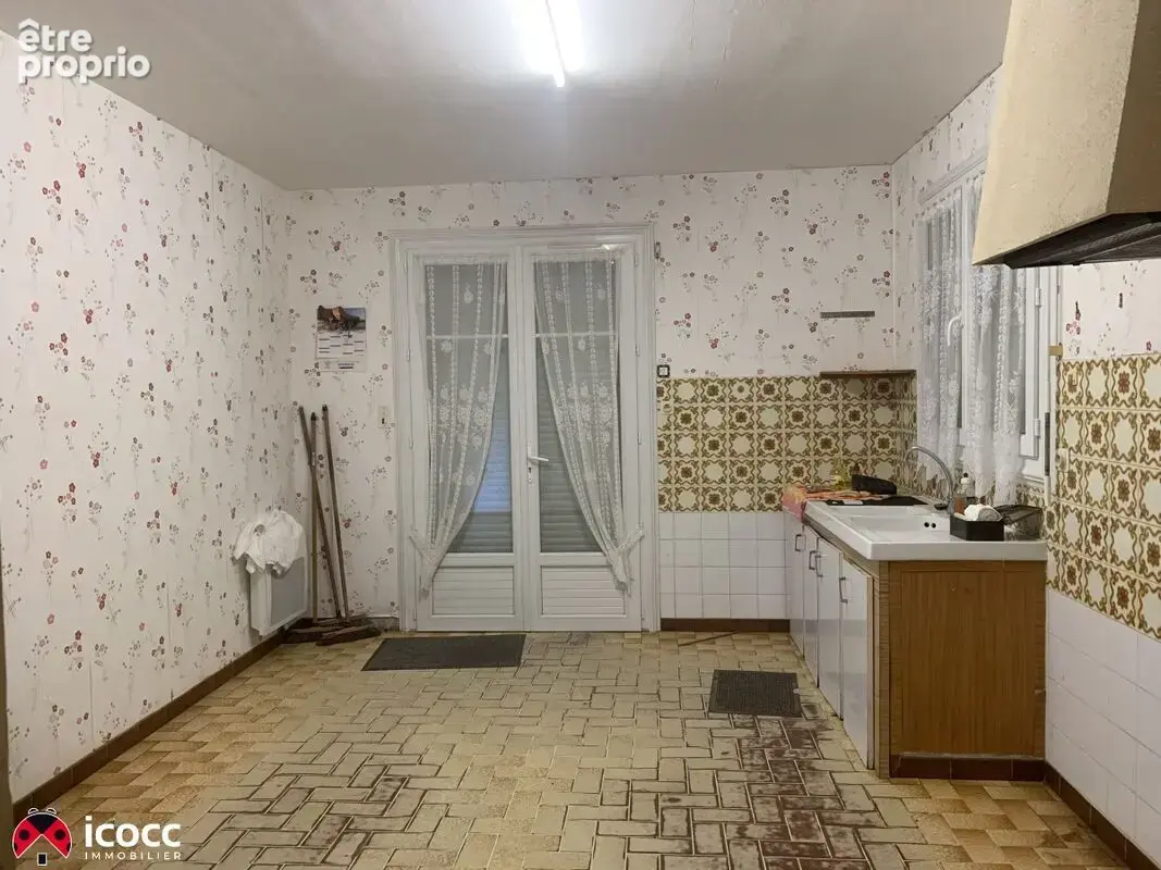 Maison 9 pièces 159 m² à vendre à Saint-Michel-En-L'herm (85580) - photo 2