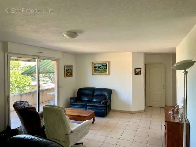 Salon de Provence Appartement T4/5 centre ville - photo 6
