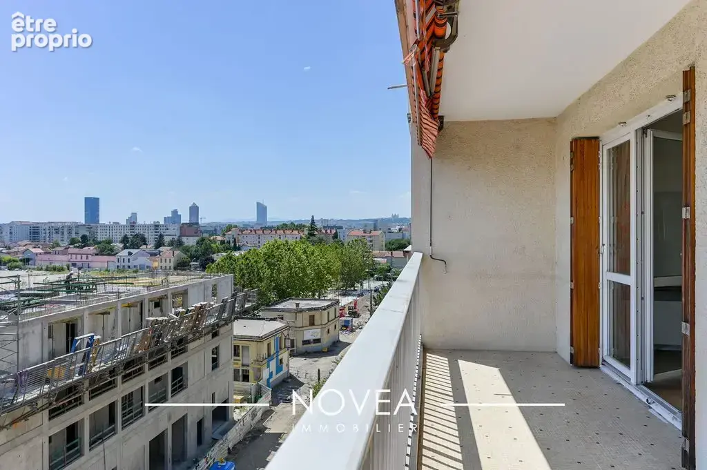 Appartement 6 pièces 139 m² à vendre à Villeurbanne (69100) - photo 2