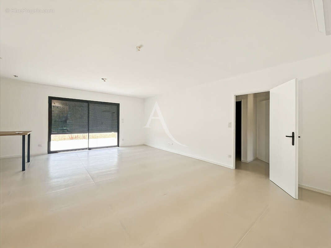 Maison NEUVE  RT 2022. Quatre chambres. - photo 4