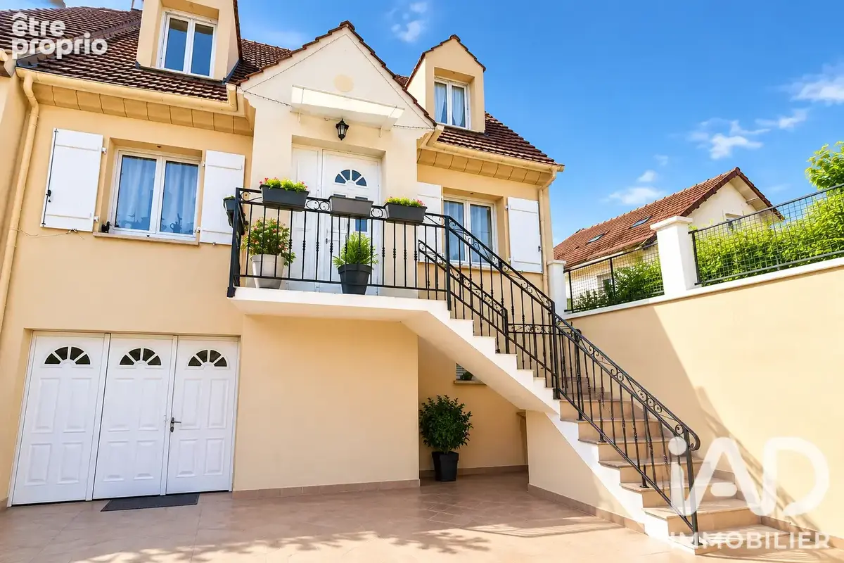 Photo 1 - Maison à CLAYE-SOUILLY