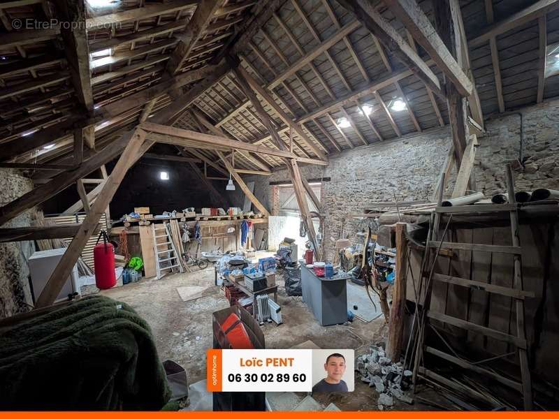 Maison à LE MAYET-DE-MONTAGNE