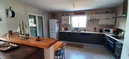 Maison 130 m² à Notre-Dame-De-Sanilhac  - photo 6