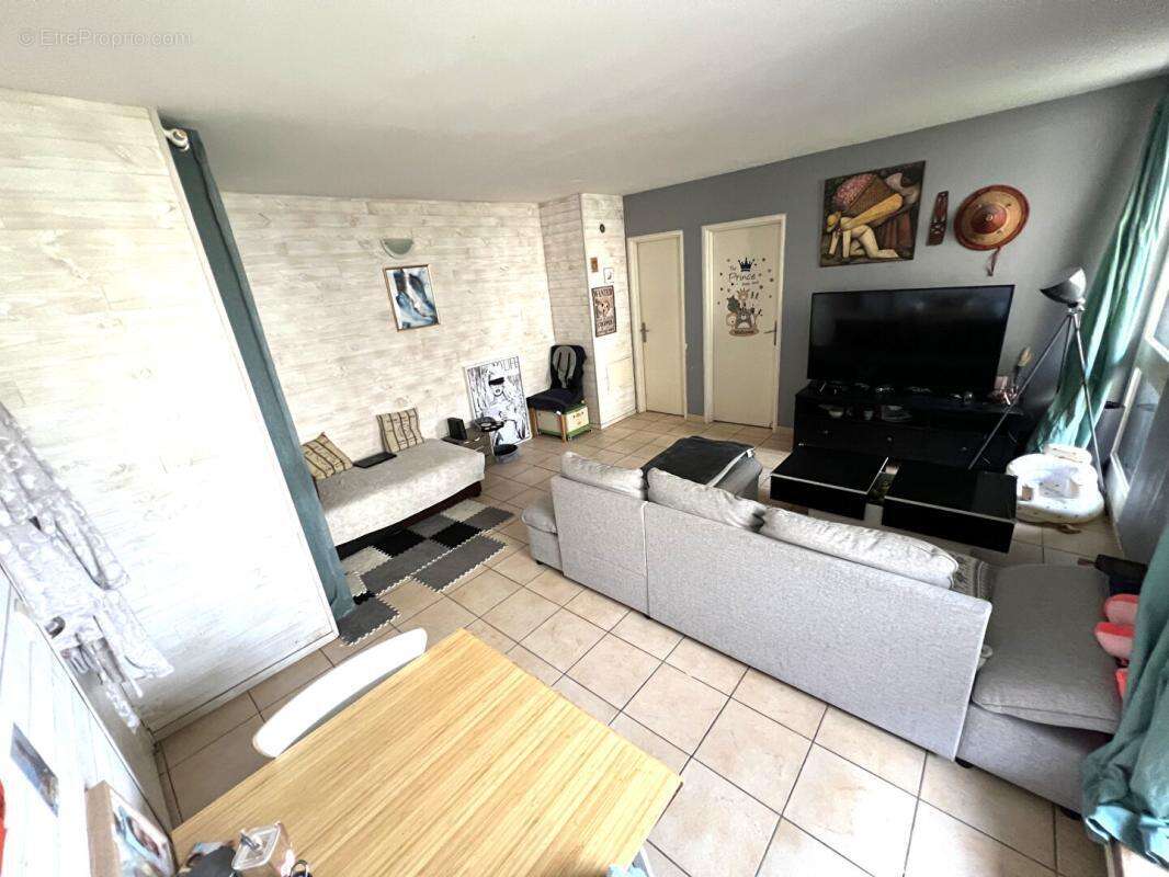 Appartement à ELANCOURT