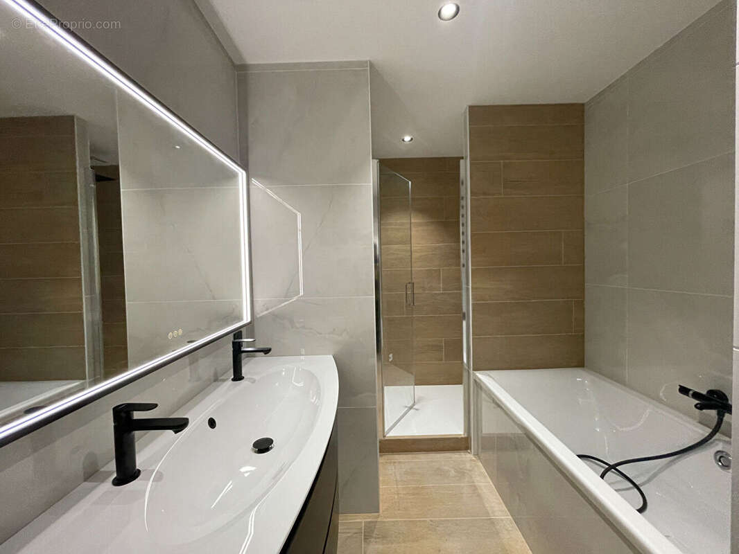 Maison à LE RELECQ-KERHUON