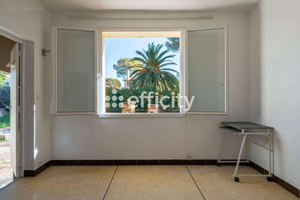 Appartement à SAINT-RAPHAEL