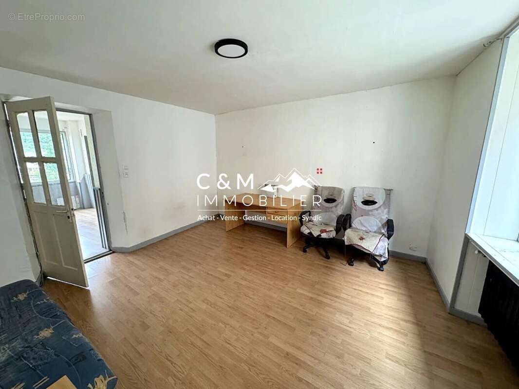 Appartement à EPIERRE