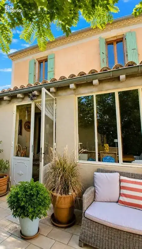 Maison 5 pièces 140 m² · à Pouzolles · 140 m² · 371 520 €
