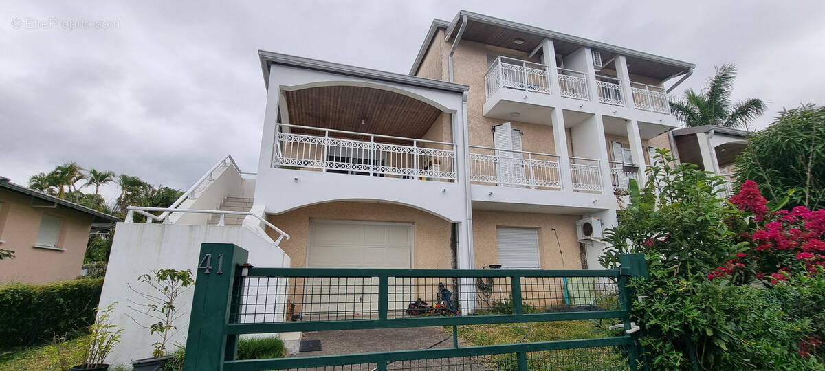 Maison à SAINT-DENIS