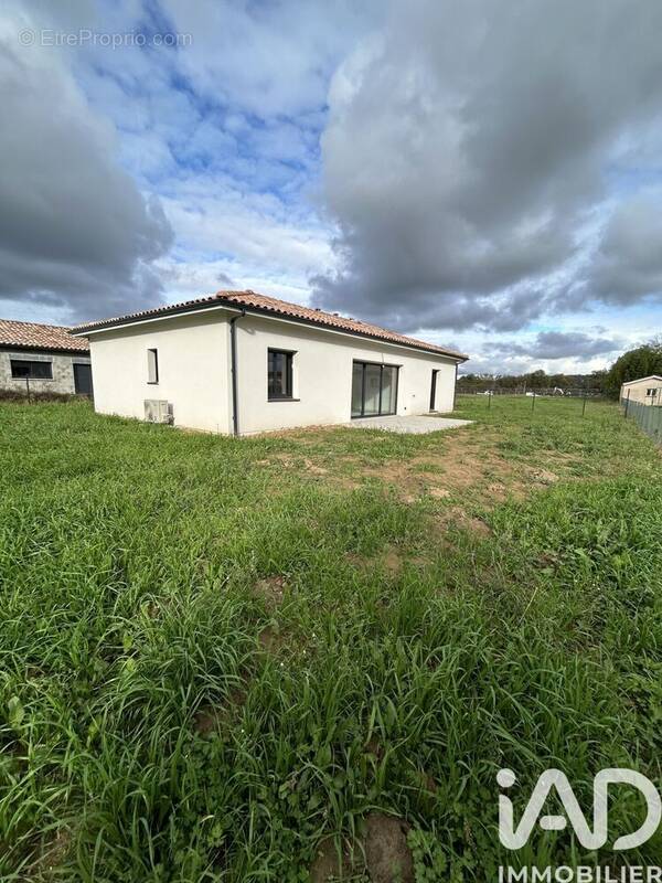 Photo 1 - Maison à BRESSOLS