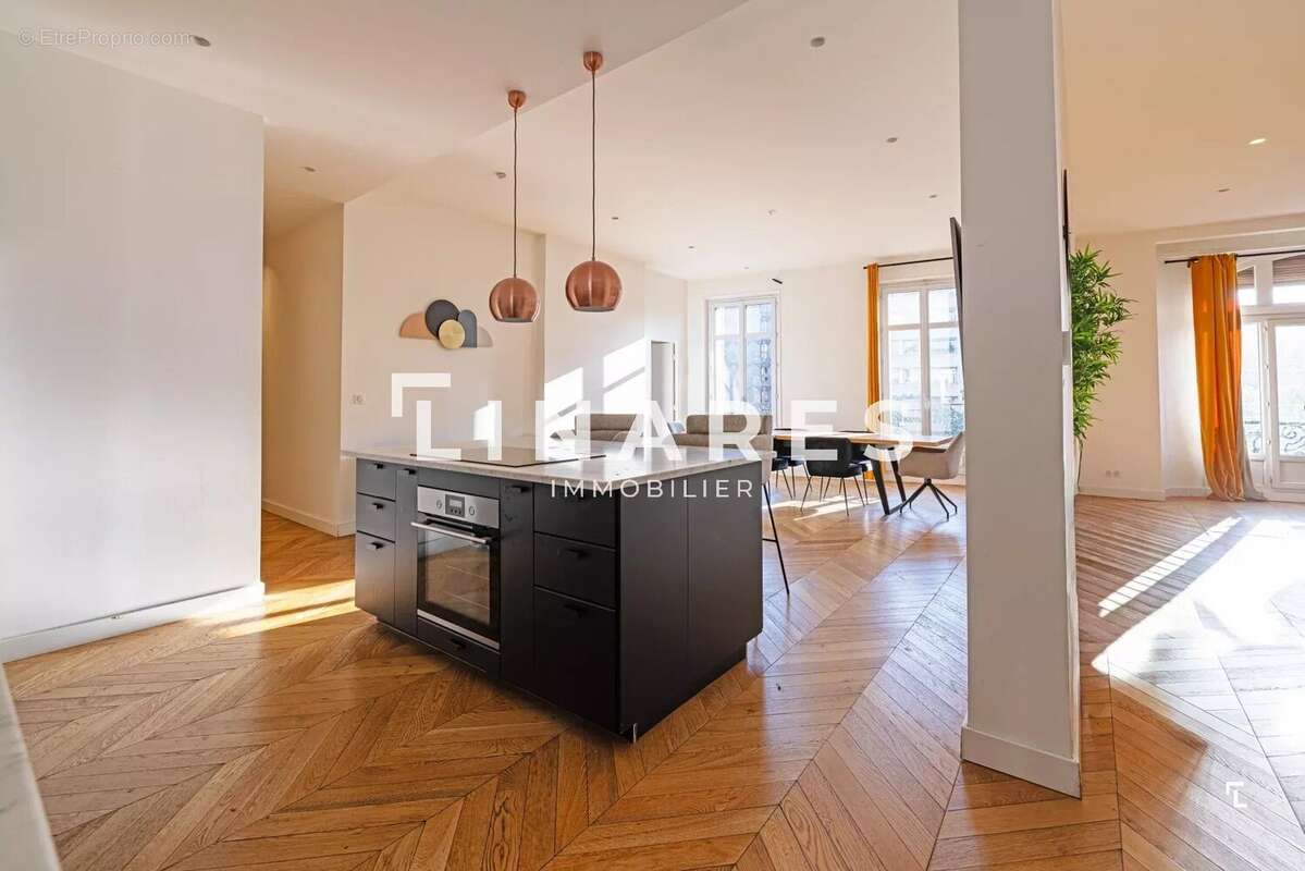 Appartement à MARSEILLE-8E