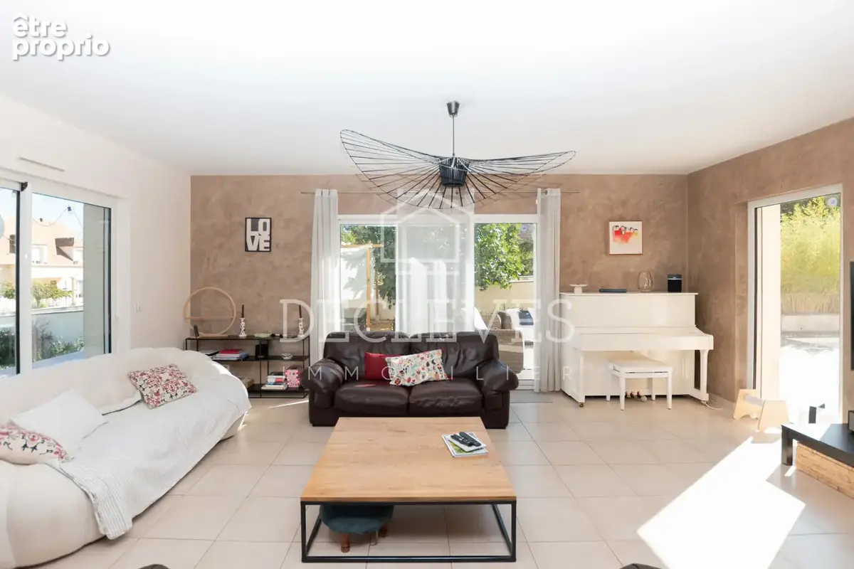 MÉDAN   Élégante maison familiale de 225 m2 avec piscine - - photo 6