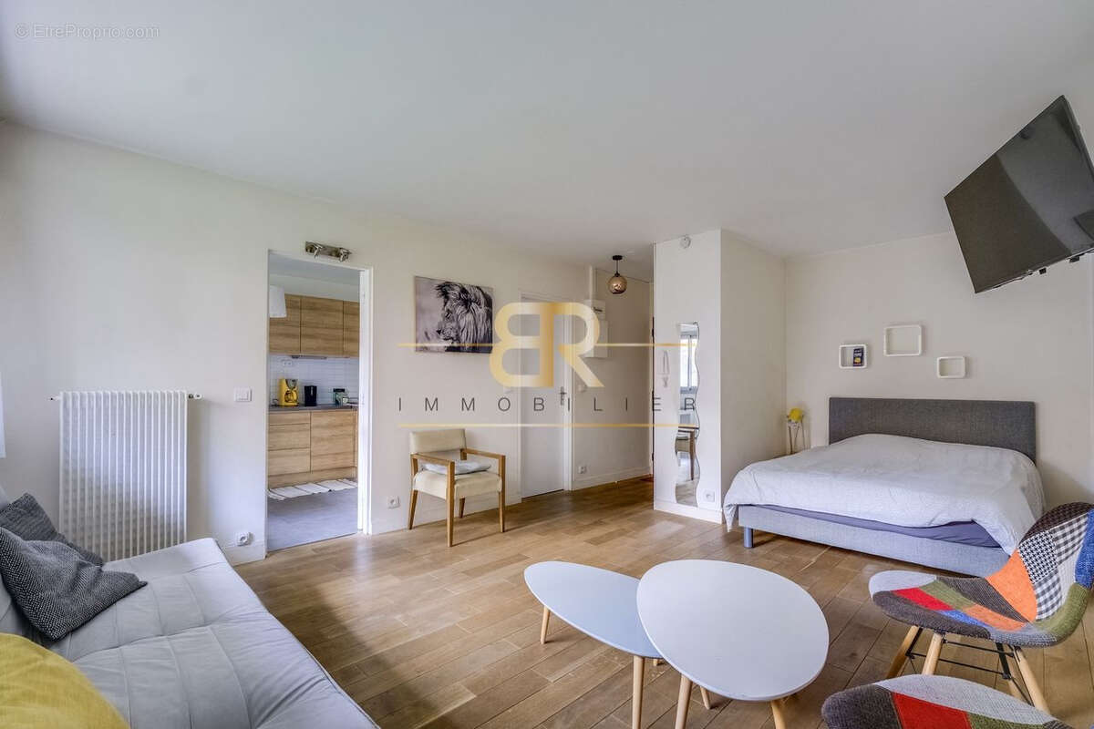 Appartement à PARIS-19E