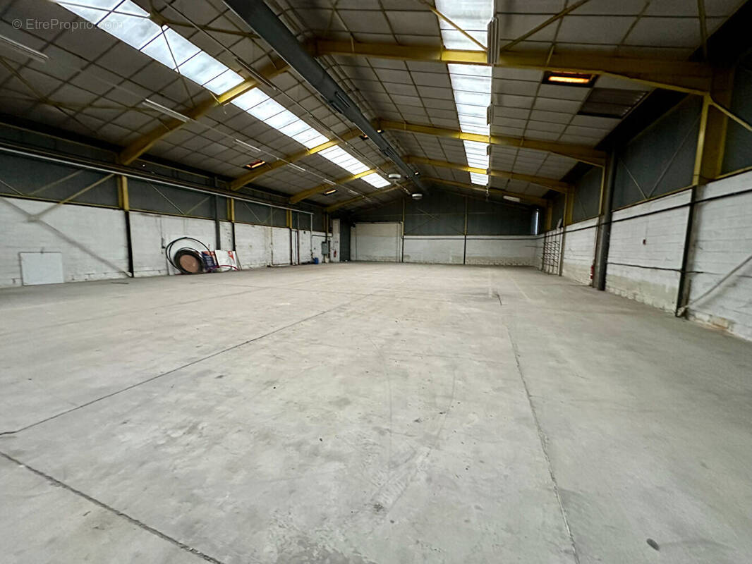 Commerce à SAINT-QUENTIN