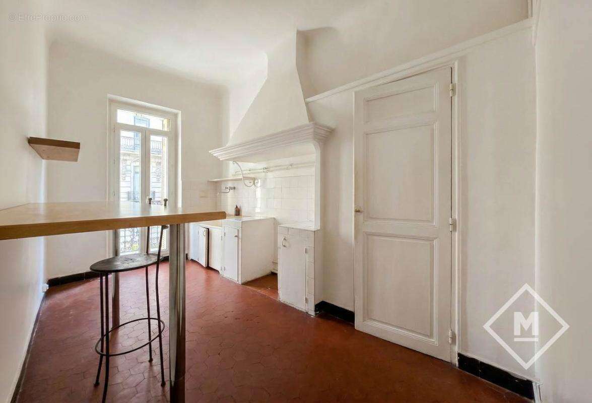 Appartement à MARSEILLE-8E