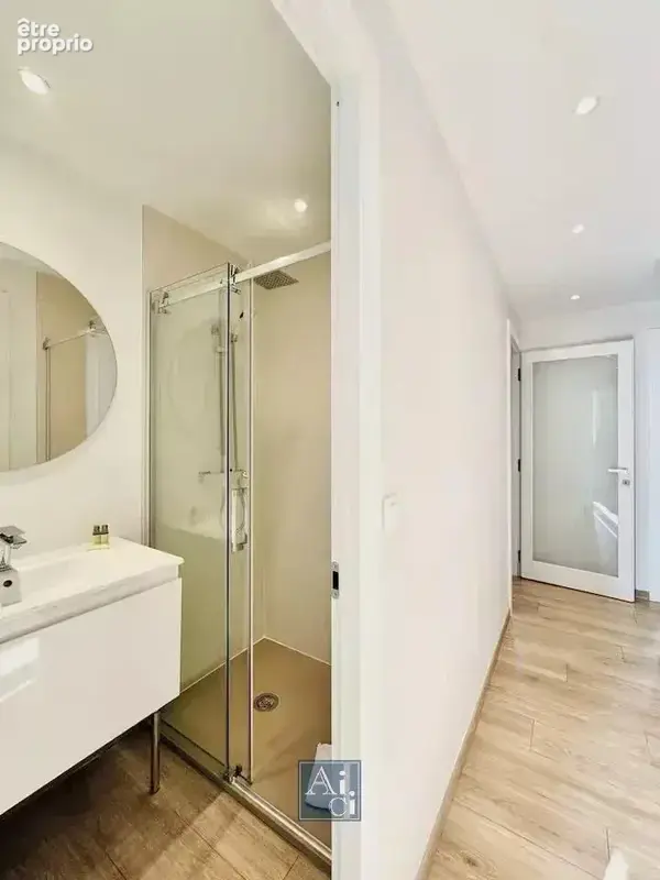 Cannes "Banane" 3 pièces rénové - photo 8