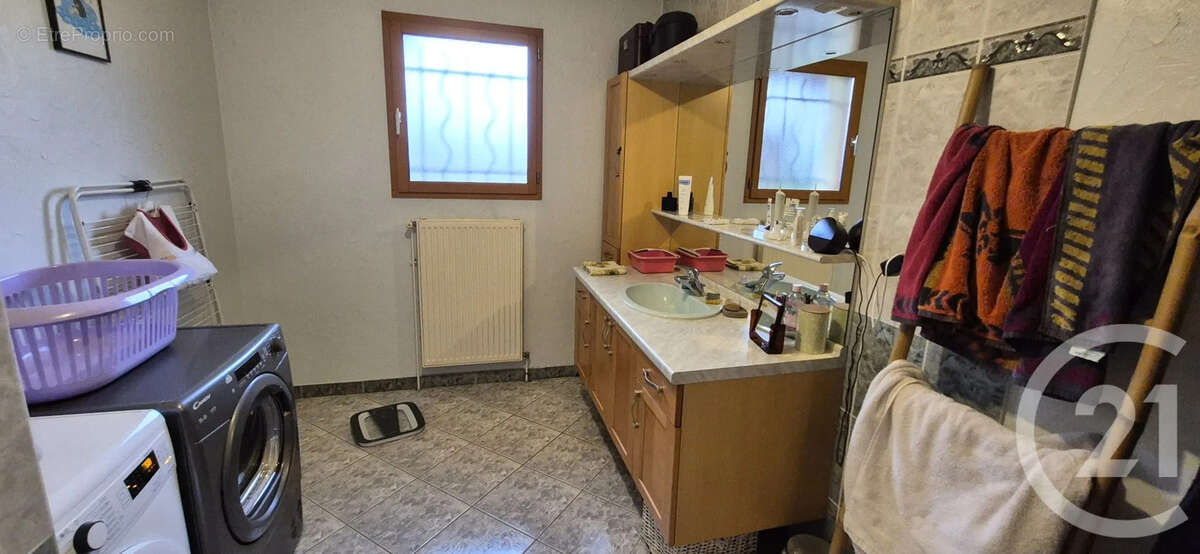 Maison à SAINT-USUGE