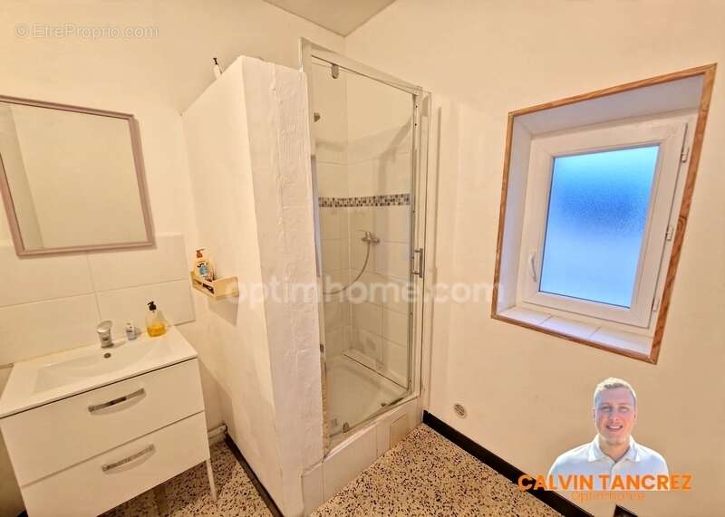 Appartement à SAINT-BRES