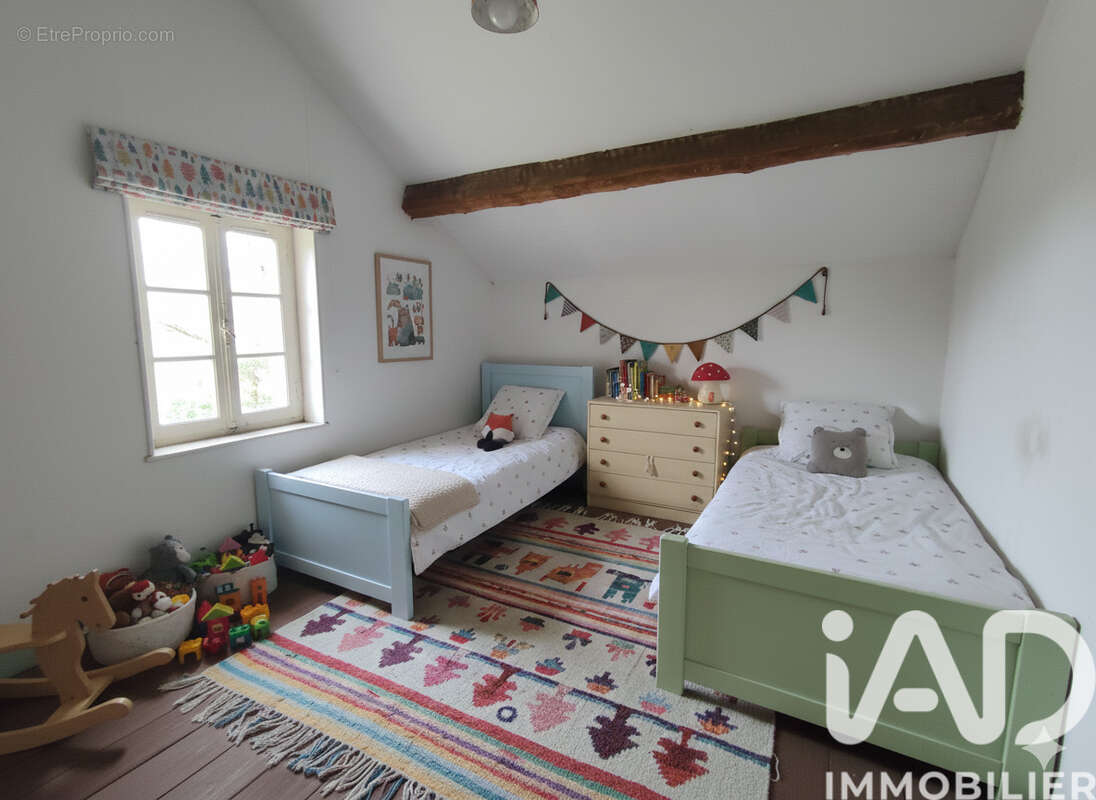 Maison 53 m² à Cronat  - photo 9