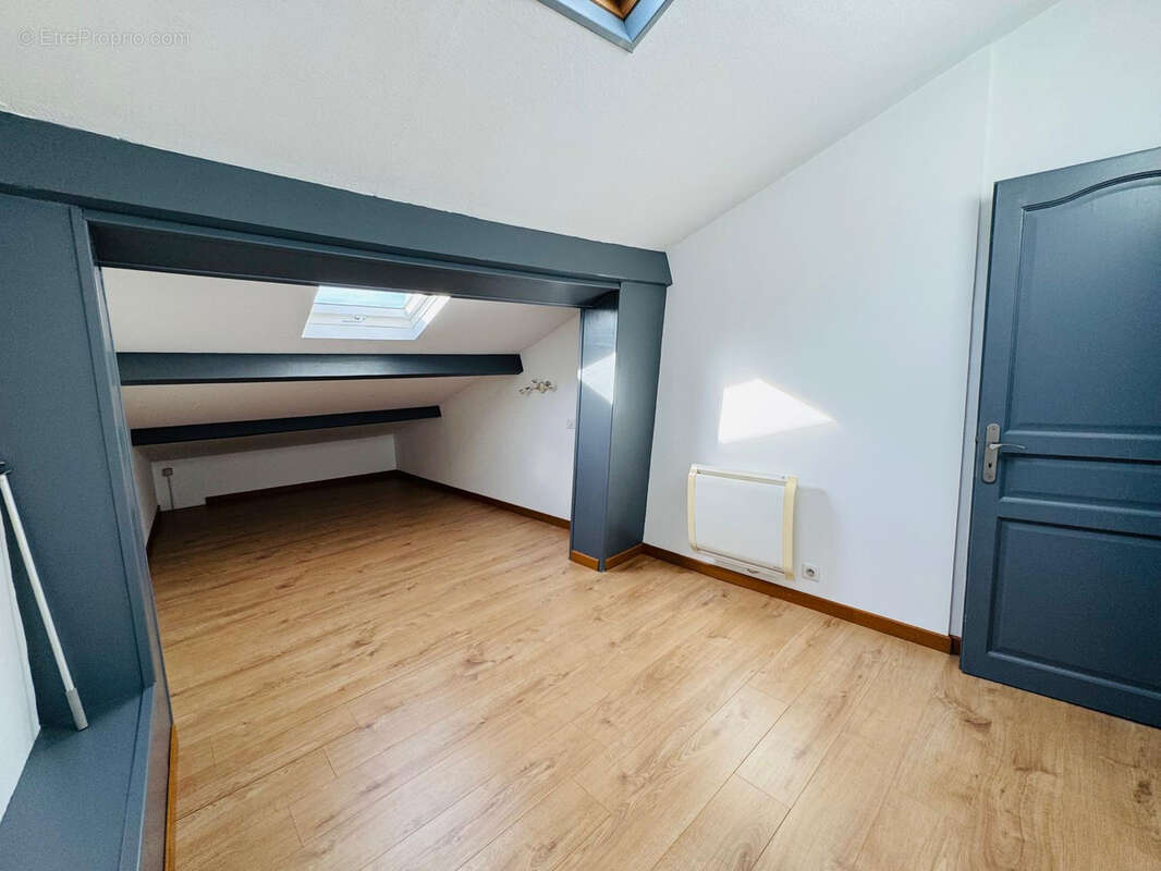 Appartement à COGOLIN