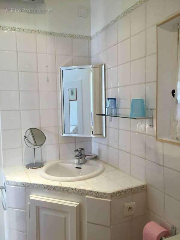 Maison à MONTFERRAT