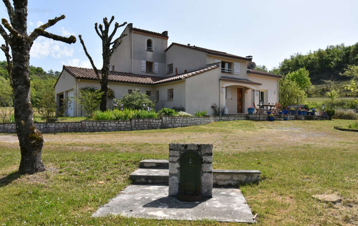 Maison à CAHORS