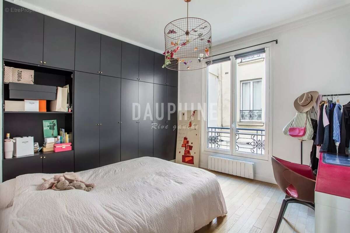 Appartement à PARIS-6E