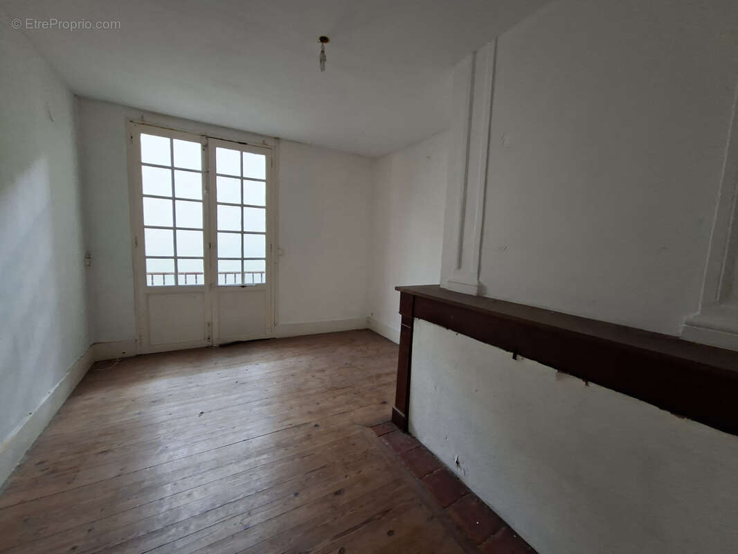 Appartement à MIRANDE