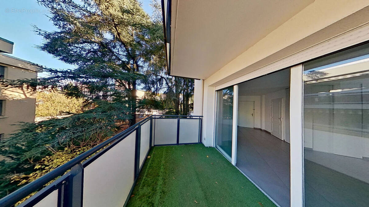 Appartement à TASSIN-LA-DEMI-LUNE