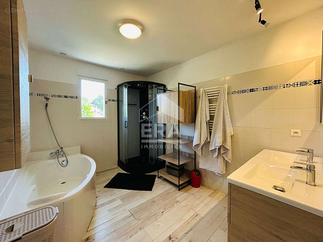 Maison 141m² à sénac - photo 6