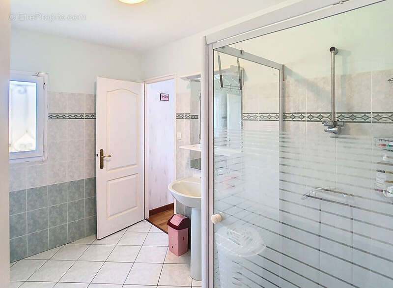 Maison à LE PERRIER