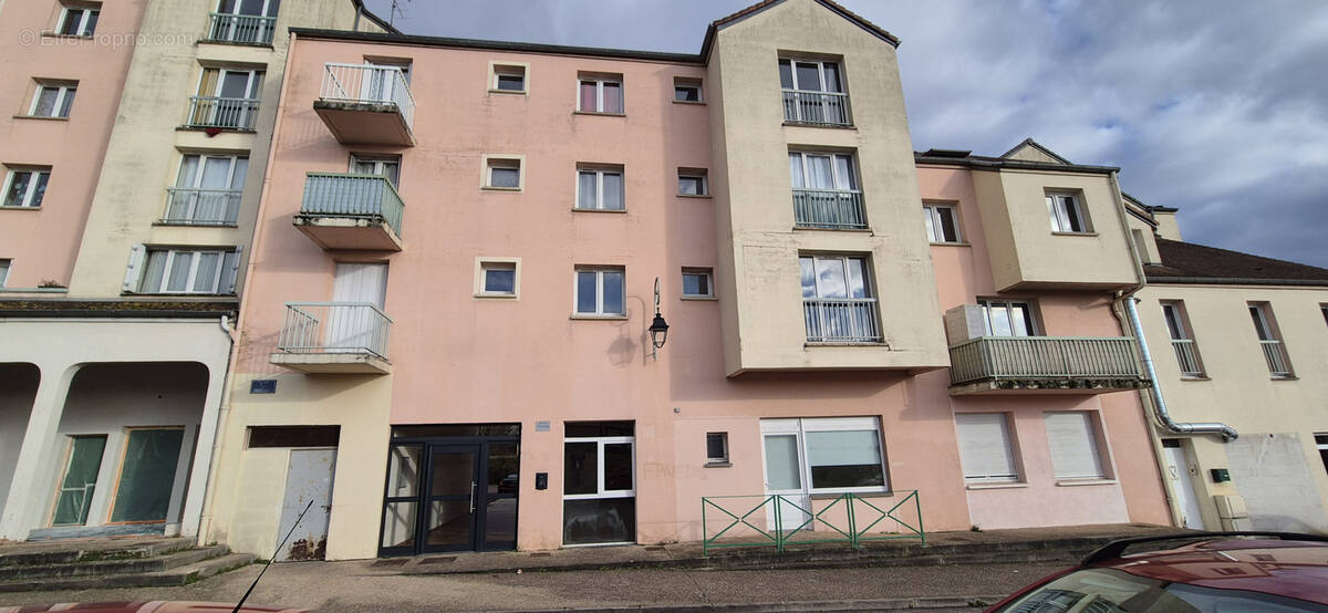 Appartement à ISSOU