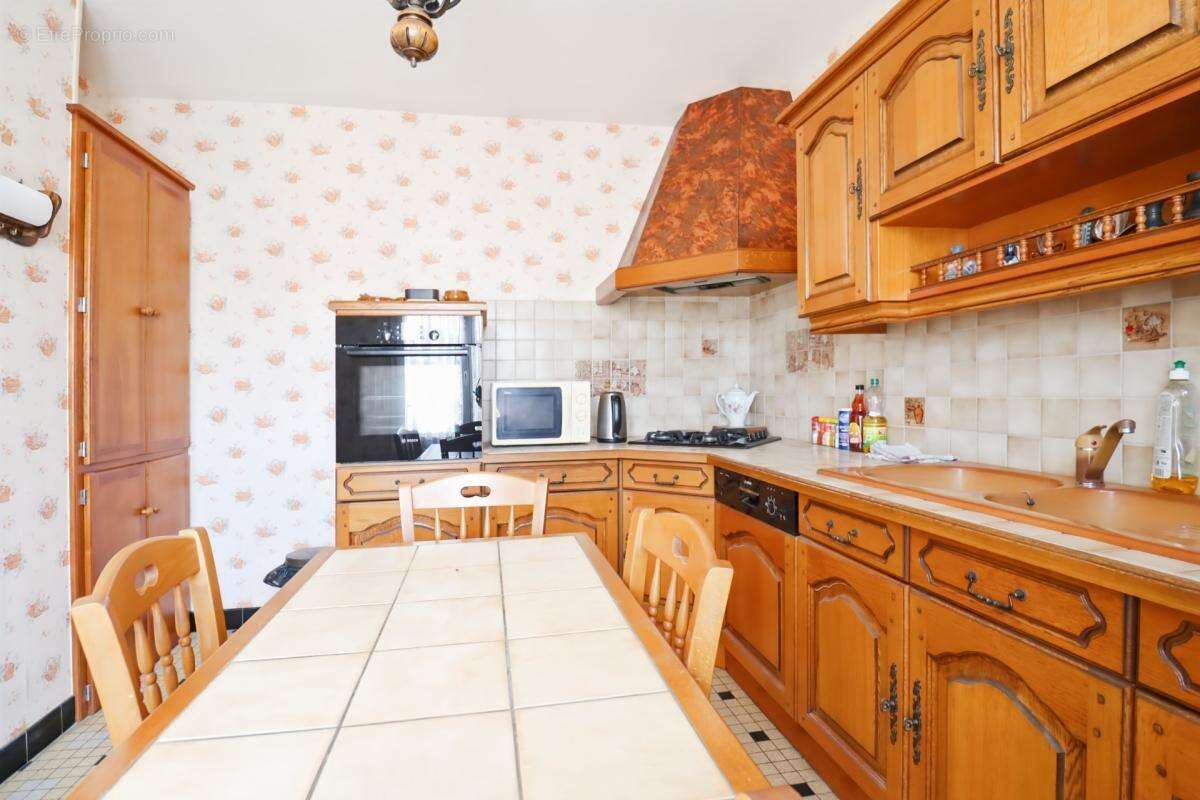 Maison Individuelle sur sous-sol de 65 m² environ - 4 pièces - 1 voir 2 Chambres - Garage -Parcelle 700 m² -MAGNAC LAVAL (87) - photo 14