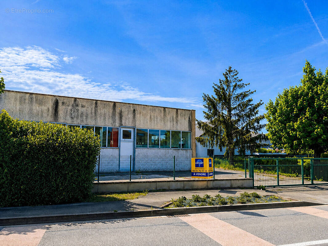 Commerce à PUBLIER