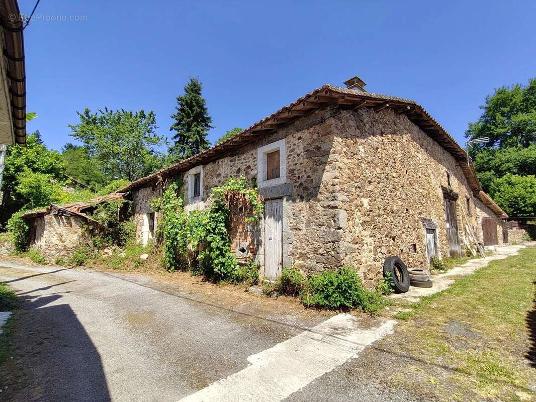 Maison à ROUSSINES
