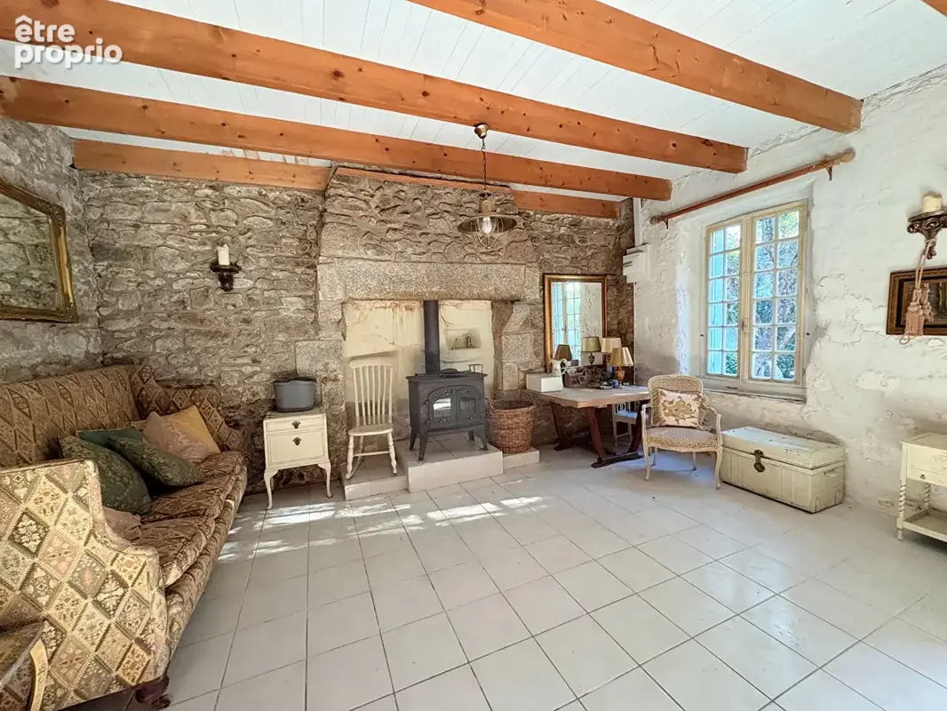 CÔTES-D'ARMOR: Bulat-Pestivien, proche Callac. Charmante maison en pierre de 2 chambres, avec garage et dépendances, sur 2,7 hec - photo 7
