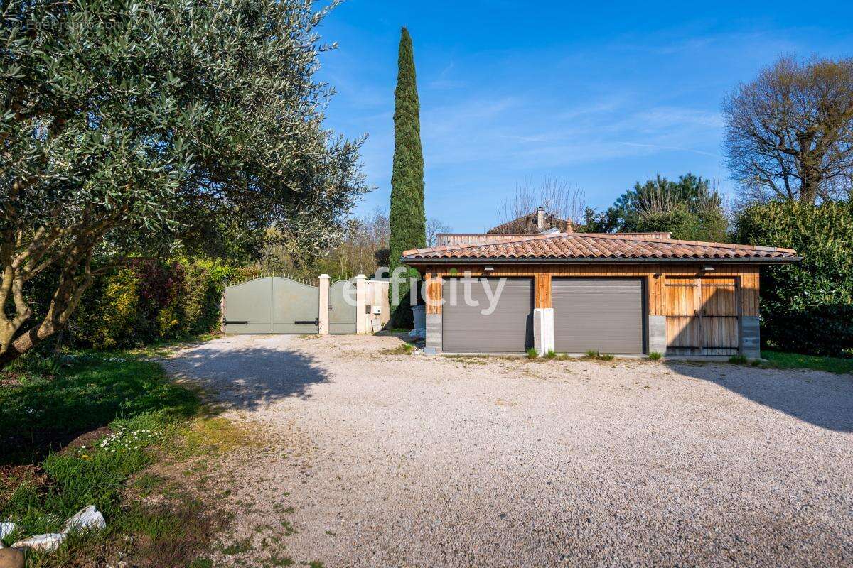 Maison à SAINT-CYR-AU-MONT-D'OR