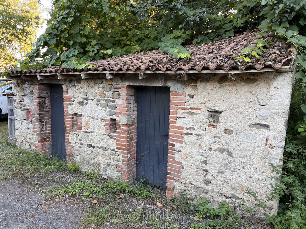 Maison à COMBRONDE