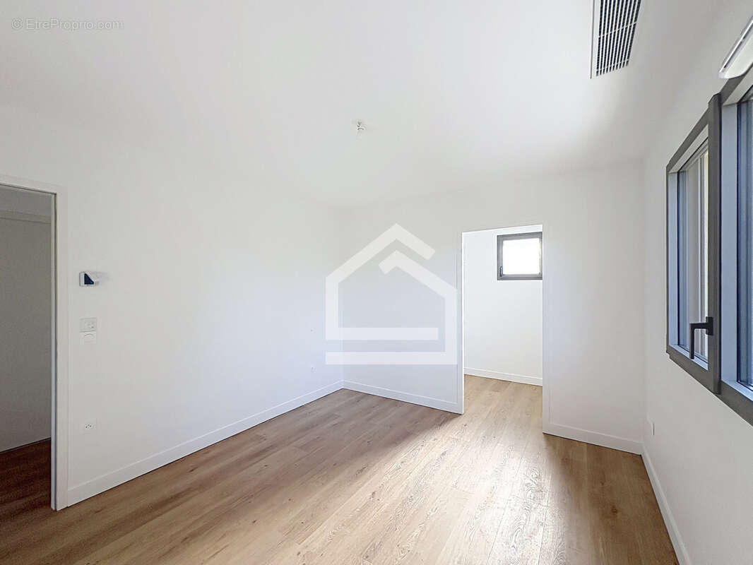 Maison à ARTIGUES-PRES-BORDEAUX