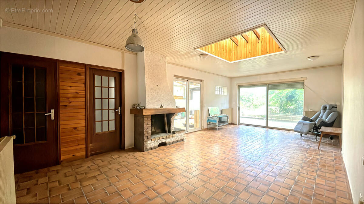 Maison 4 chambres, jardin et garage - photo 2