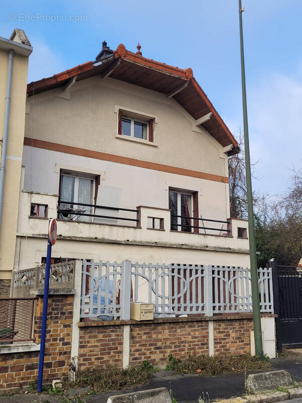 Maison à VILLEJUIF