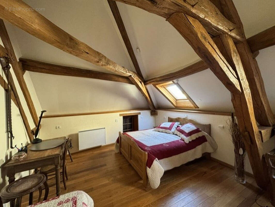 Maison 7 pièces avec jardin et dependances à semoine - photo 8
