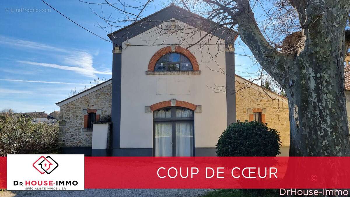 Commerce à JONQUIERES