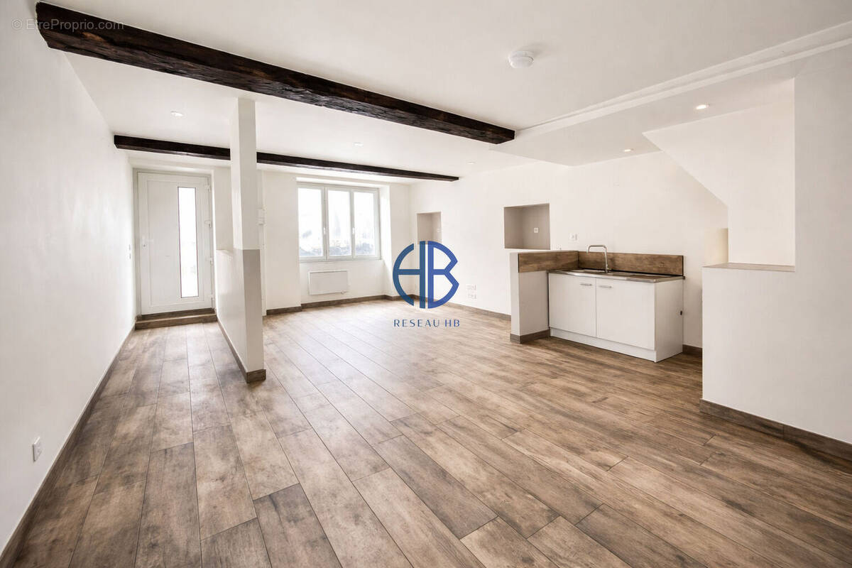Appartement à LES ABRETS