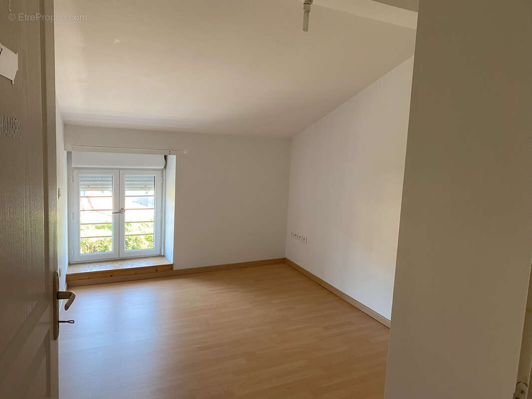 Appartement à SAINT-JEAN-DE-VERGES