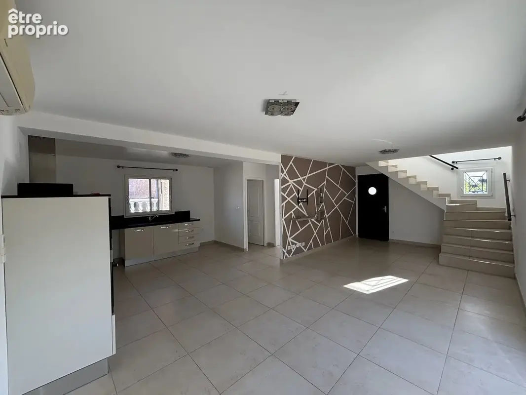 Villa T4 R+1 avec Garage et Jardin - photo 3