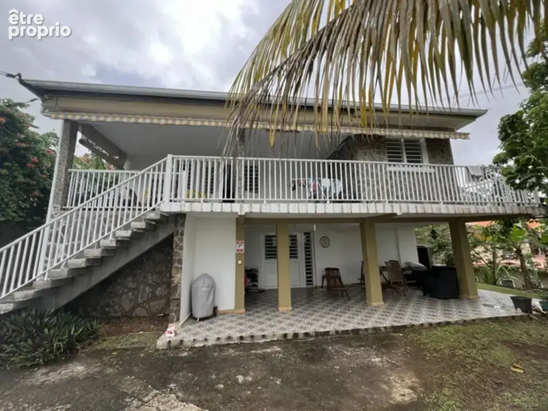 Maison à RIVIERE-SALEE
