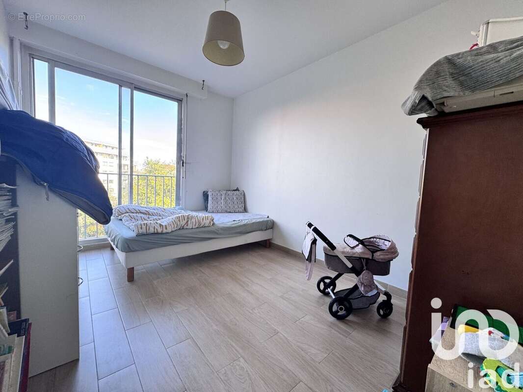 Photo 3 - Appartement à PARIS-18E