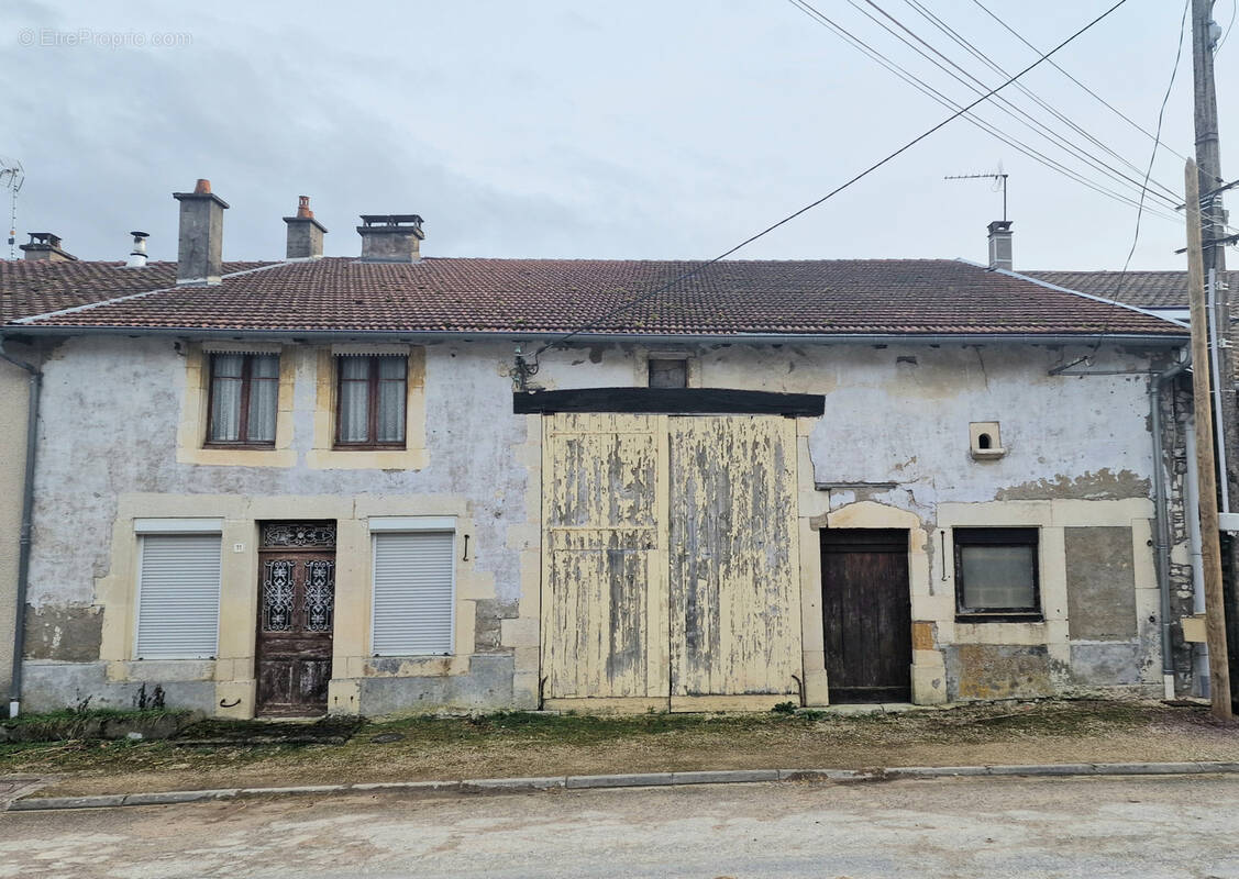 Maison à BROUSSEY-EN-BLOIS