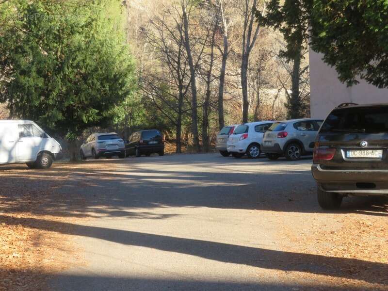 APPARTEMENT T1 de 48.50 m2, vendu meublé à  DIGNE LES BAINS (04) - photo 18